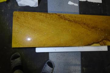 Piaskowiec polerowany – naturalny kamień na dom