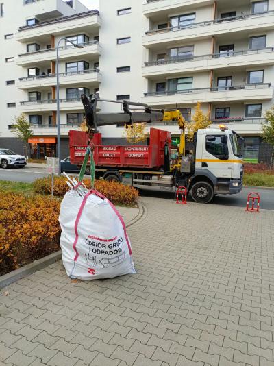 Wynajem kontenera na śmieci Warszawa